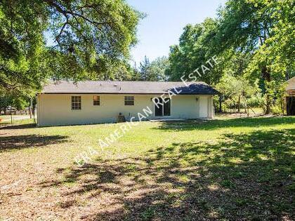 Building Photo - 2937 Sholtz Ave