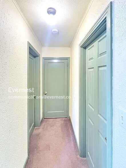 Building Photo - 509 3rd St SW
