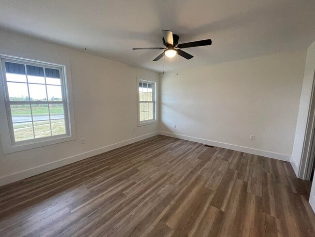 Building Photo - 324/326 Winding Branch Drive