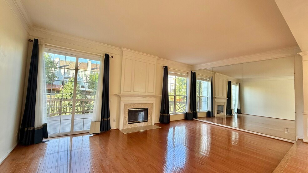 Building Photo - 47612 Watkins Island Square