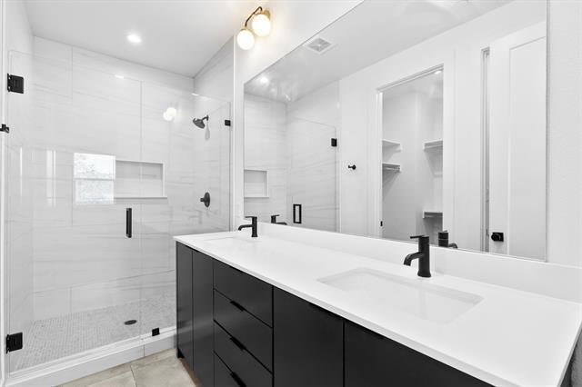 Building Photo - 1147 N Madison Ave