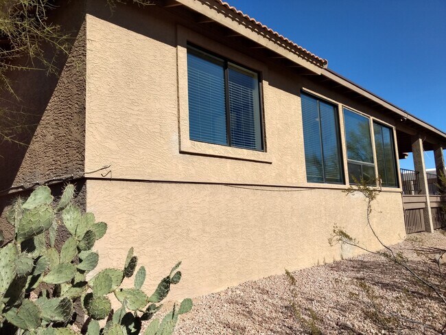 Building Photo - 15619 E Palisades Blvd