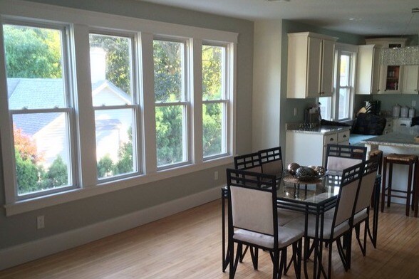 Dining - 2547 S Shore Dr