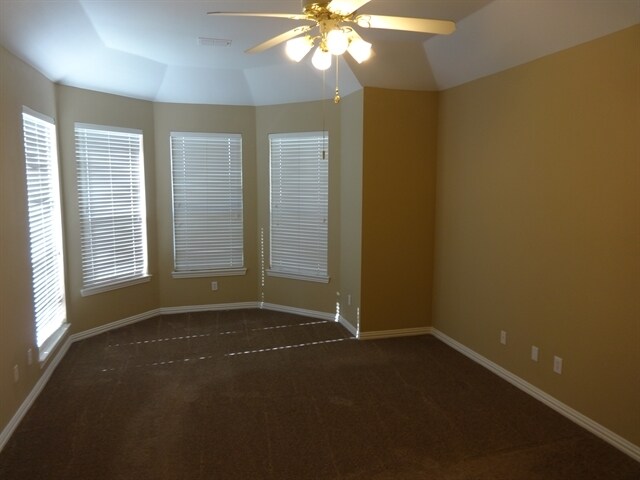 Building Photo - 901 Muirfield Rd