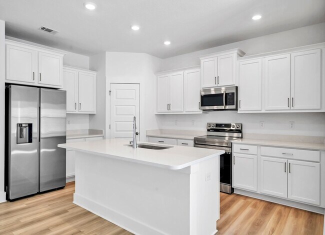 Building Photo - 4bed/2bath Craftsman home in Crestview