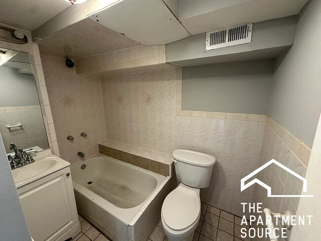 Building Photo - 4402 W Belden Ave