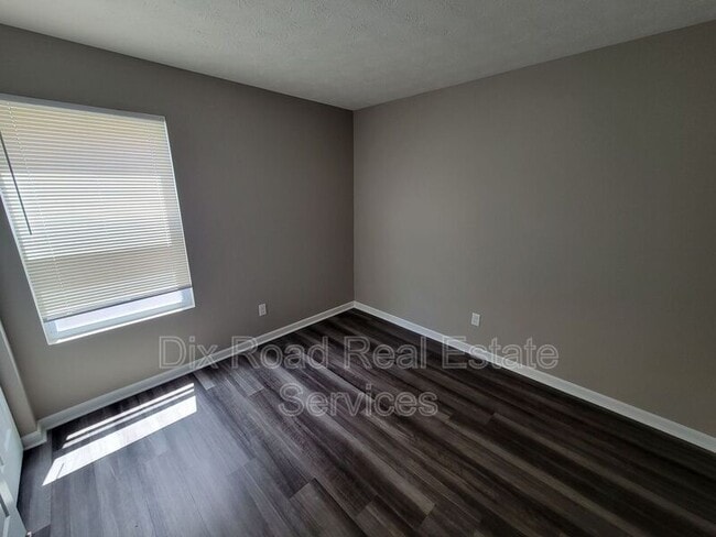 Building Photo - 2131 Pumpkin Ridge Ct
