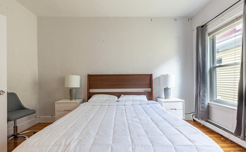 Building Photo - 59 Hillside St