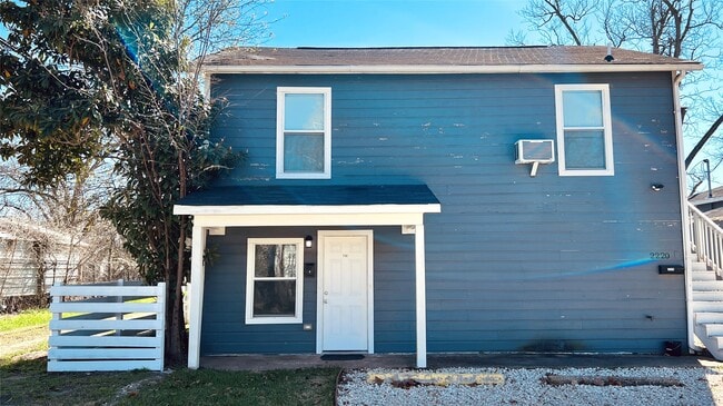 Building Photo - 2220 Avenue L