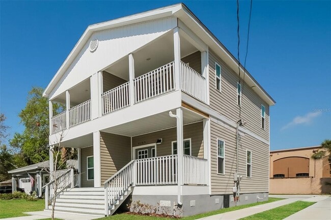 Building Photo - 2165 14th Ave S