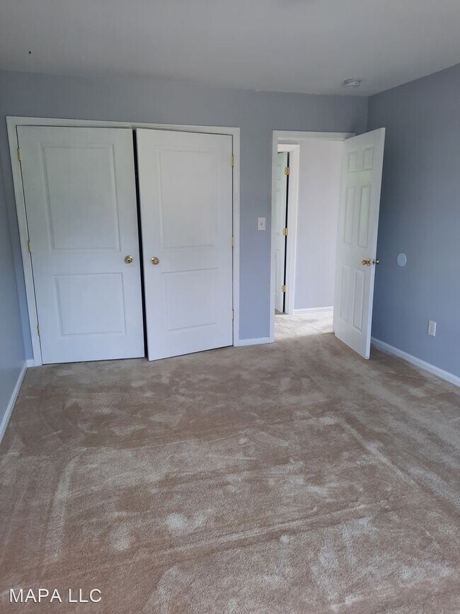 Building Photo - 3 br, 2.5 bath House - 420 Dorsey