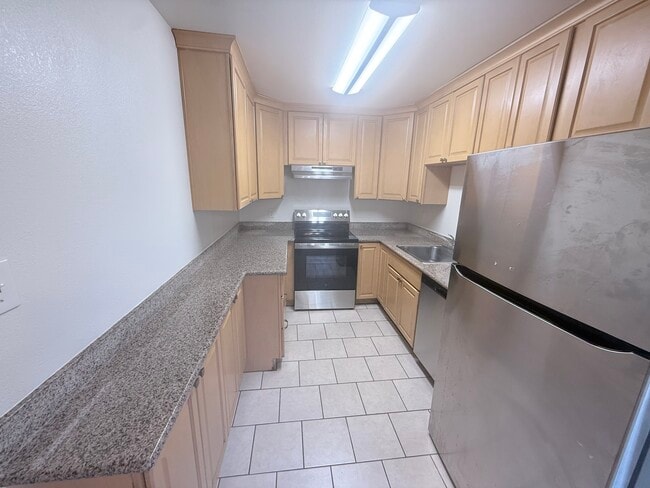 Building Photo - 4710 Cutting Cir