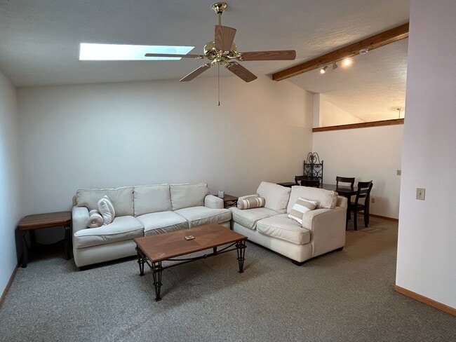 Building Photo - 651 Sturbridge Dr