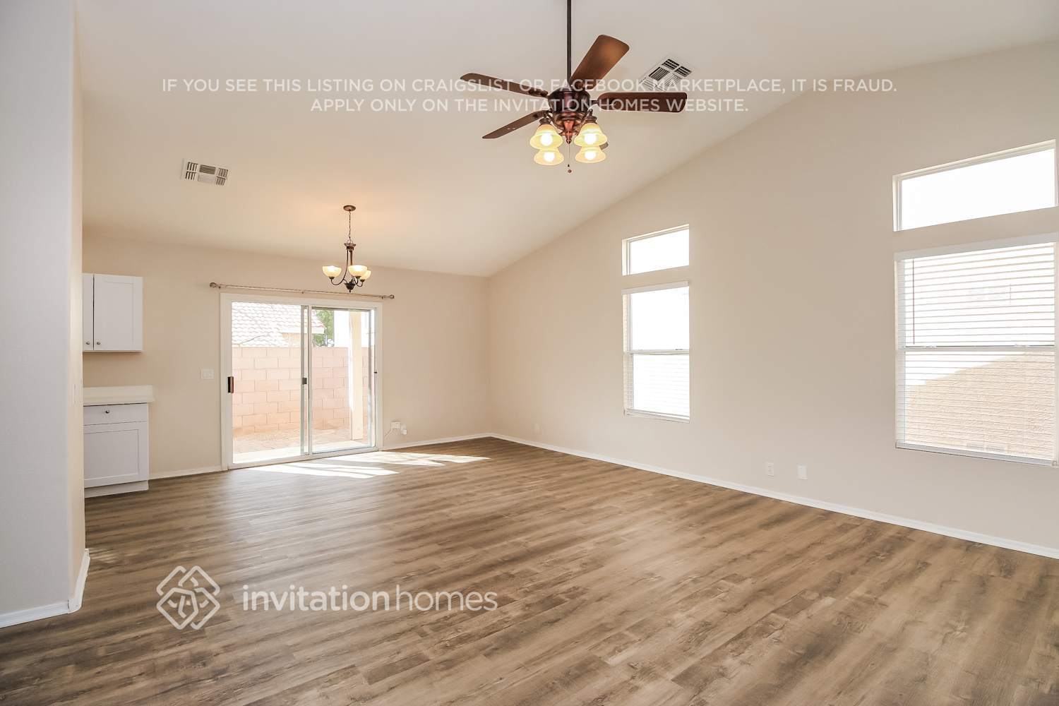 Building Photo - 3316 N St Elias