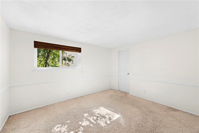 Building Photo - 517 Poppy Avenue, Newport Beach, CA 92625 ...