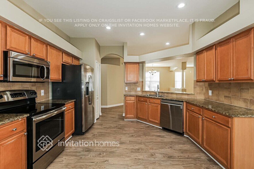 Building Photo - 6121 Gannetwood Pl