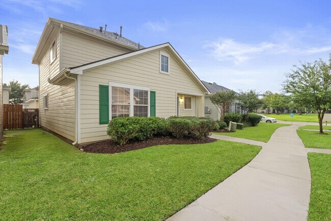 Building Photo - 1617 Nichole Woods Dr