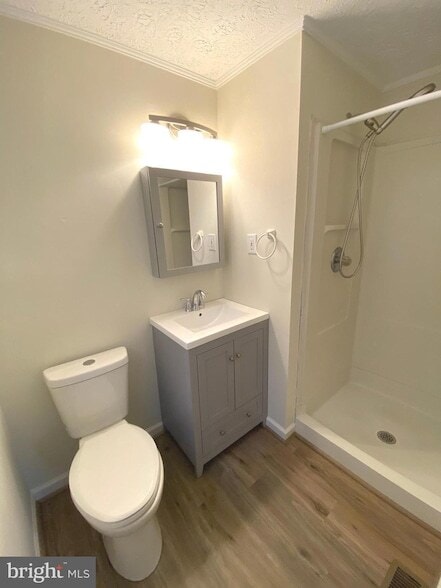 Building Photo - 611 Yorktown Blvd