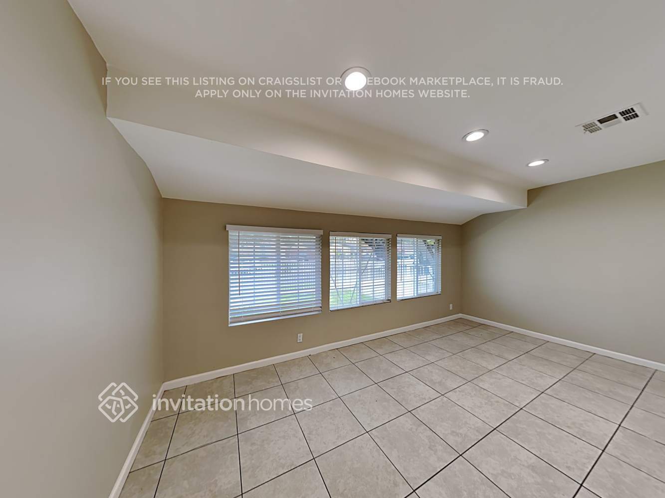 Building Photo - 8839 Quartz Ave