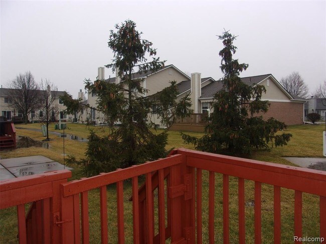 Building Photo - 21749 Lincoln Dr