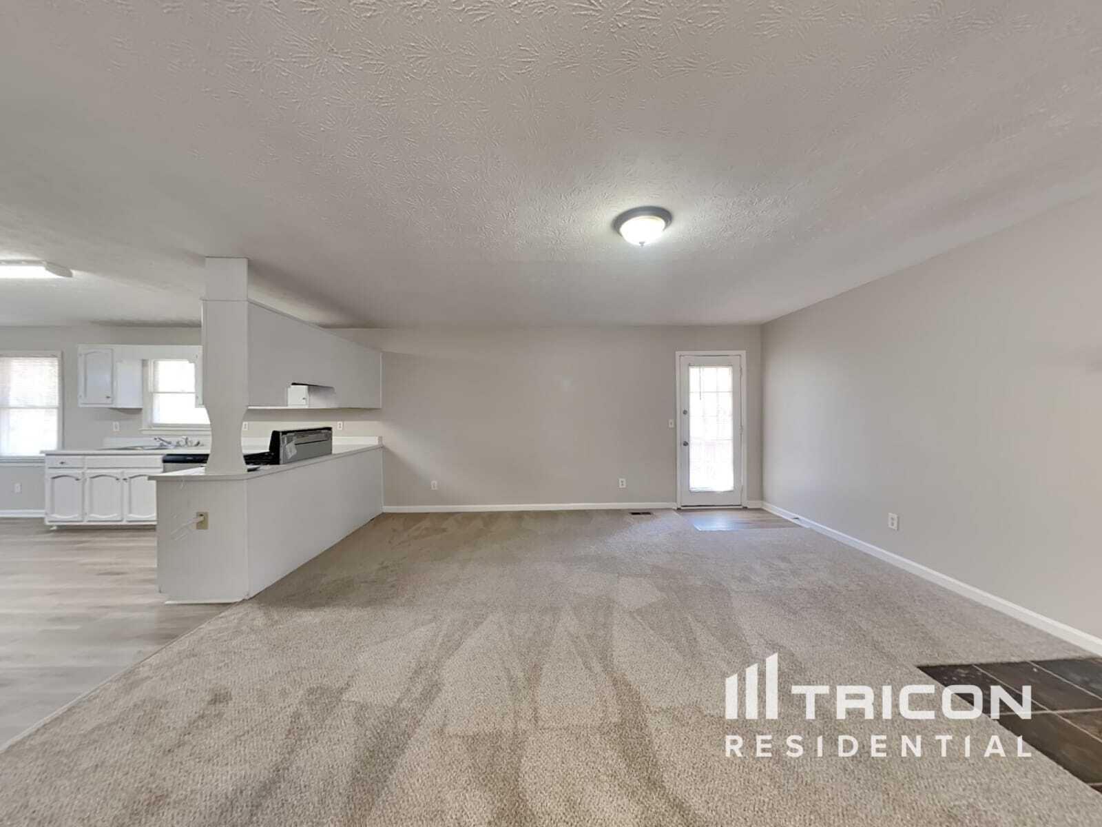 Building Photo - 220 Cypress Cir