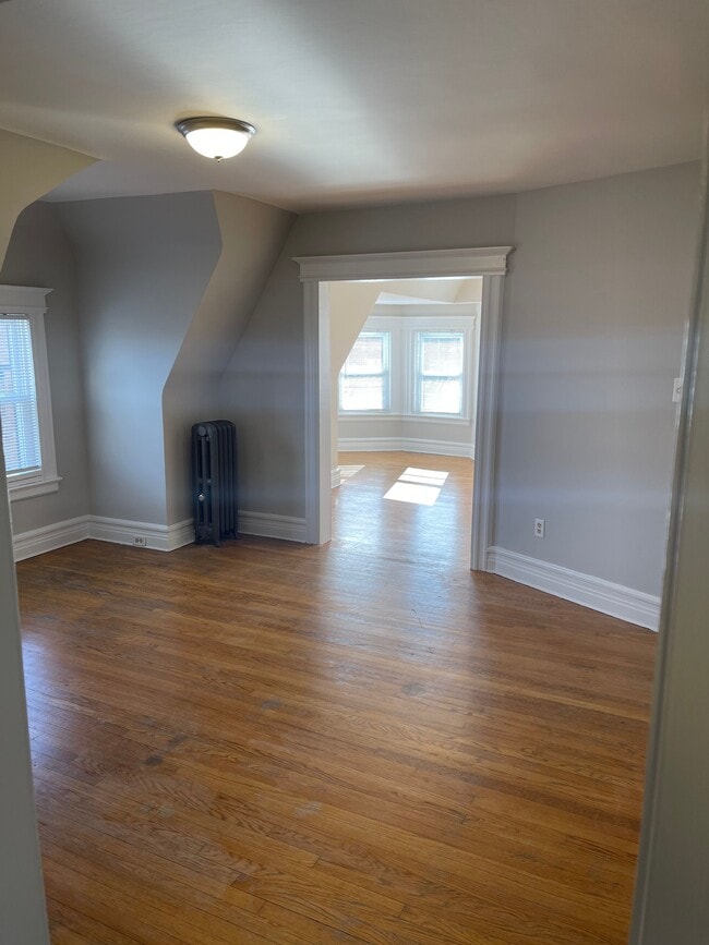 Building Photo - 638 Bloomfield Ave