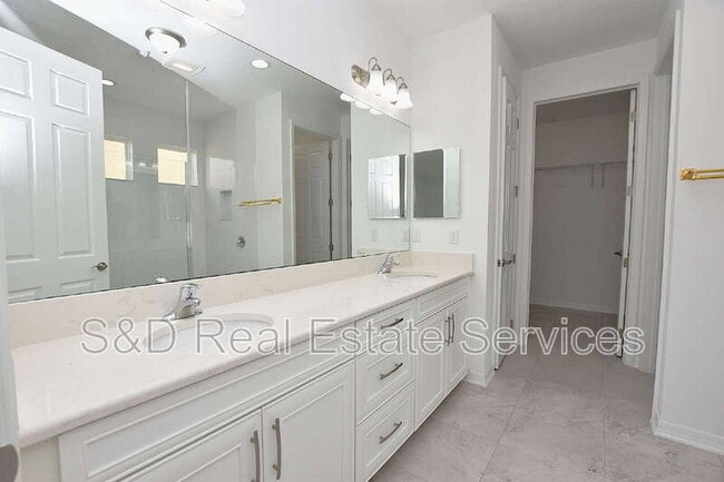 Building Photo - 3953 Aquilla Dr