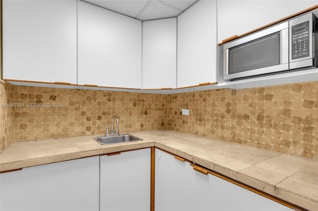 Building Photo - 700 Biltmore Way