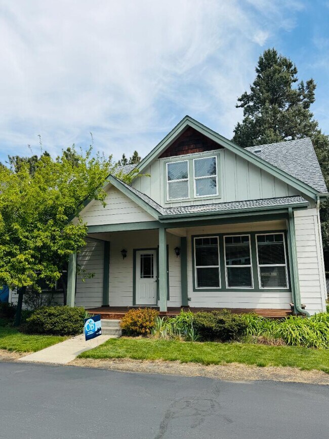 Building Photo - 558 N Tam Rim Dr