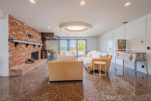 Building Photo - 4321 Clear Valley Dr