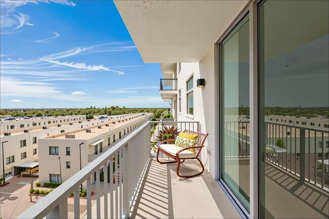 Building Photo - 140 S Dixie Hwy