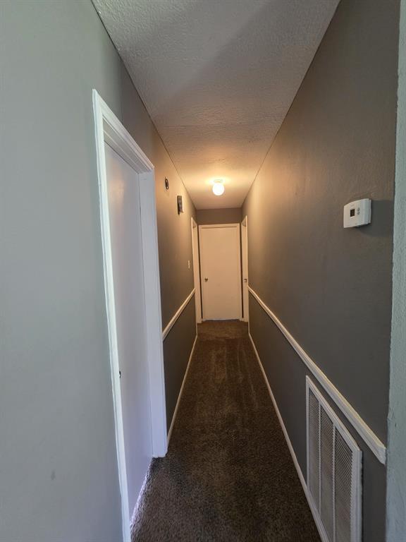 Building Photo - 22819 Carter Gate Dr