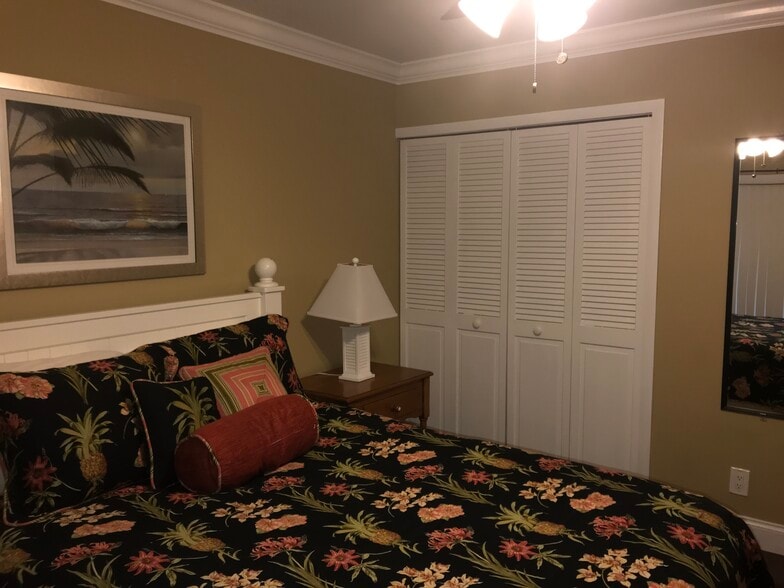 2nd bedroom closet - 123 Deer Creek Blvd