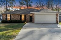 Building Photo - 212 Beech St