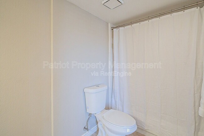 Building Photo - 10527 E Fanfol Ln