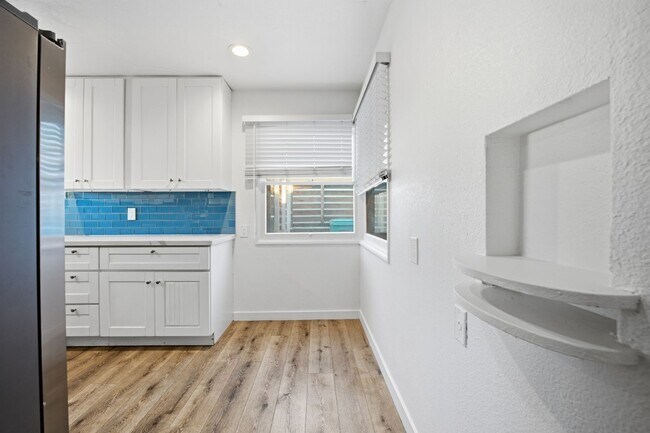 Building Photo - 6269 Mary Ln Dr