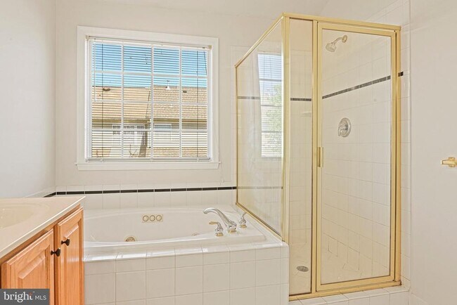 Building Photo - 2658 Logan Wood Dr