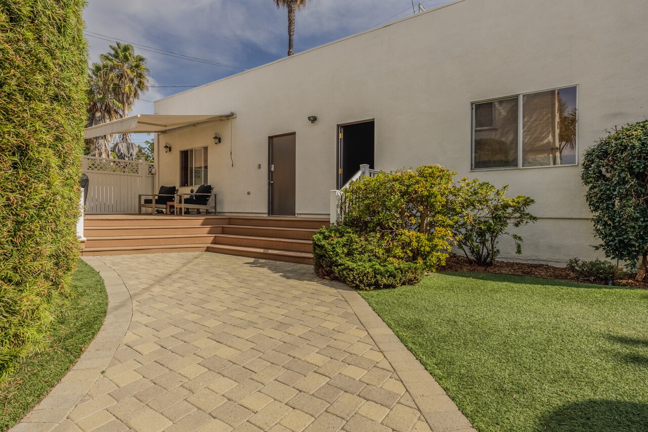 Building Photo - 1244 S Highland Ave