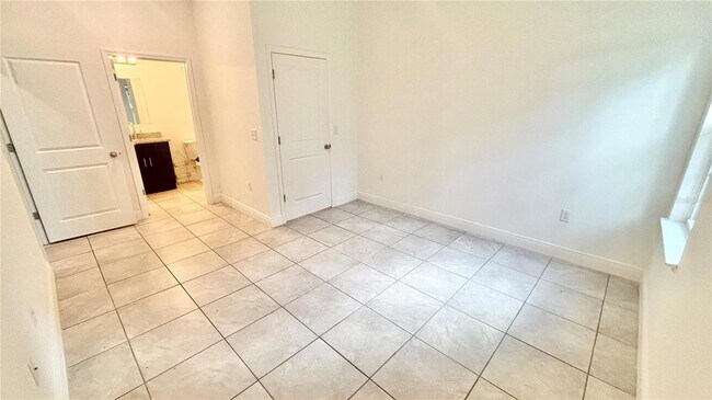 Building Photo - 13664 SW 61st Ct