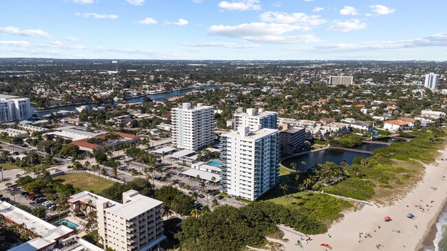 Building Photo - 1630 N Ocean Blvd