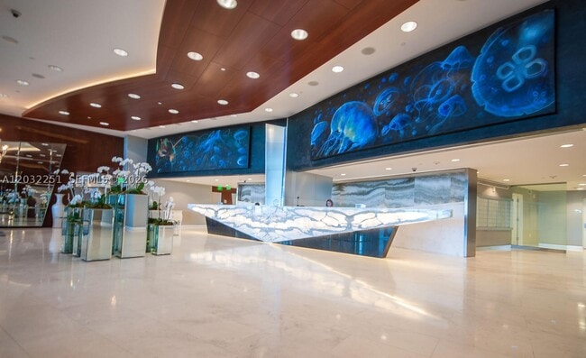Building Photo - 17121 Collins Ave