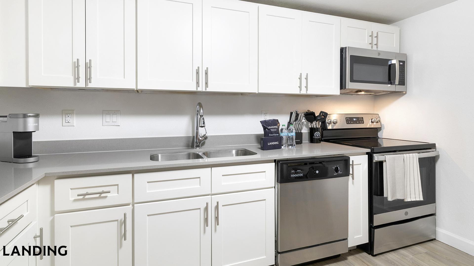 Building Photo - 2851 Maingate Village Cir