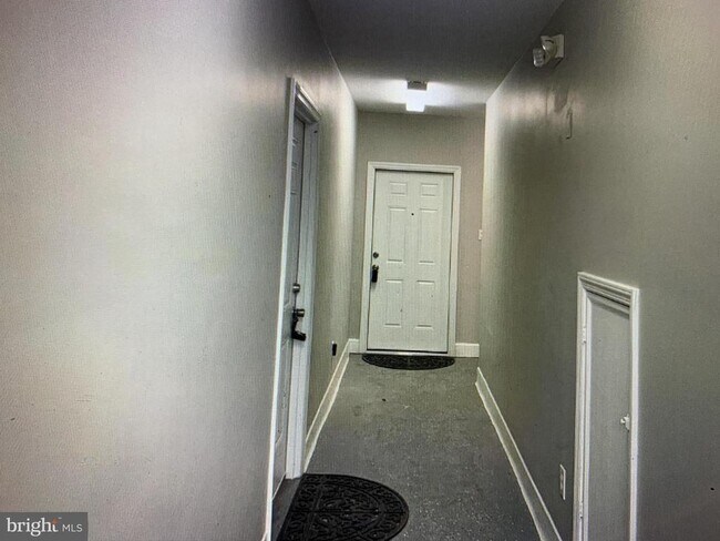 Building Photo - 406 High St