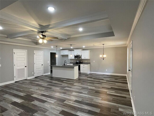 Building Photo - Available January!