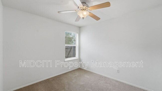 Building Photo - 137 Jerry Lees Trail