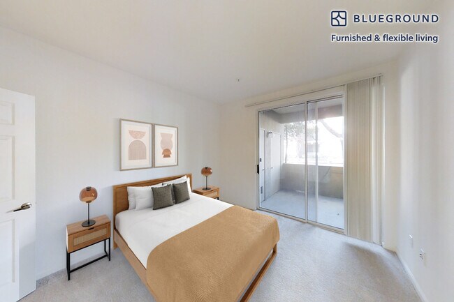Building Photo - 3200 Rubino Dr