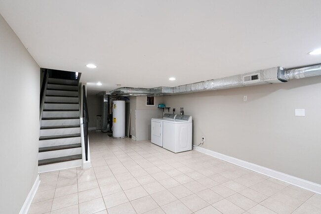 Building Photo - Super property 3 beds finished basement large yard