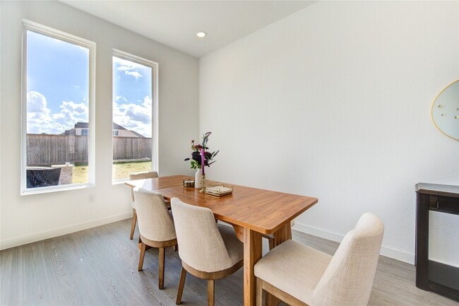 Building Photo - 21255 Doubtful Cyn Dr