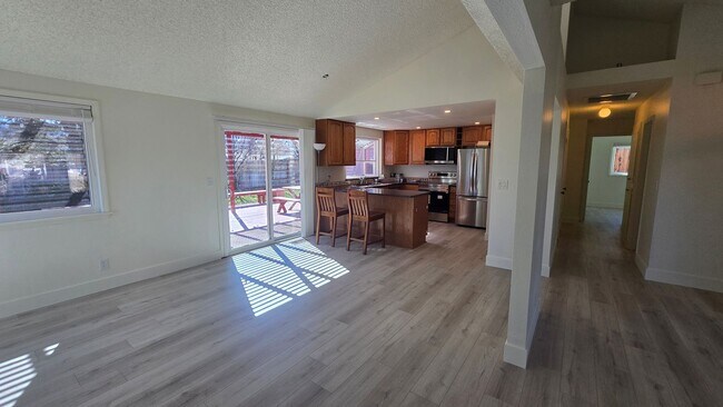 Building Photo - Newly Renovated NW Reno Home