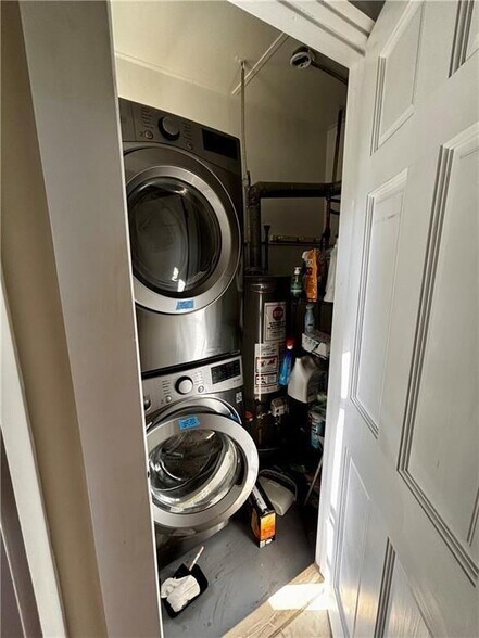 Building Photo - 51 Annandale Rd